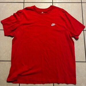 Nike Men's 2XL Red Short Sleeve T-Shirt